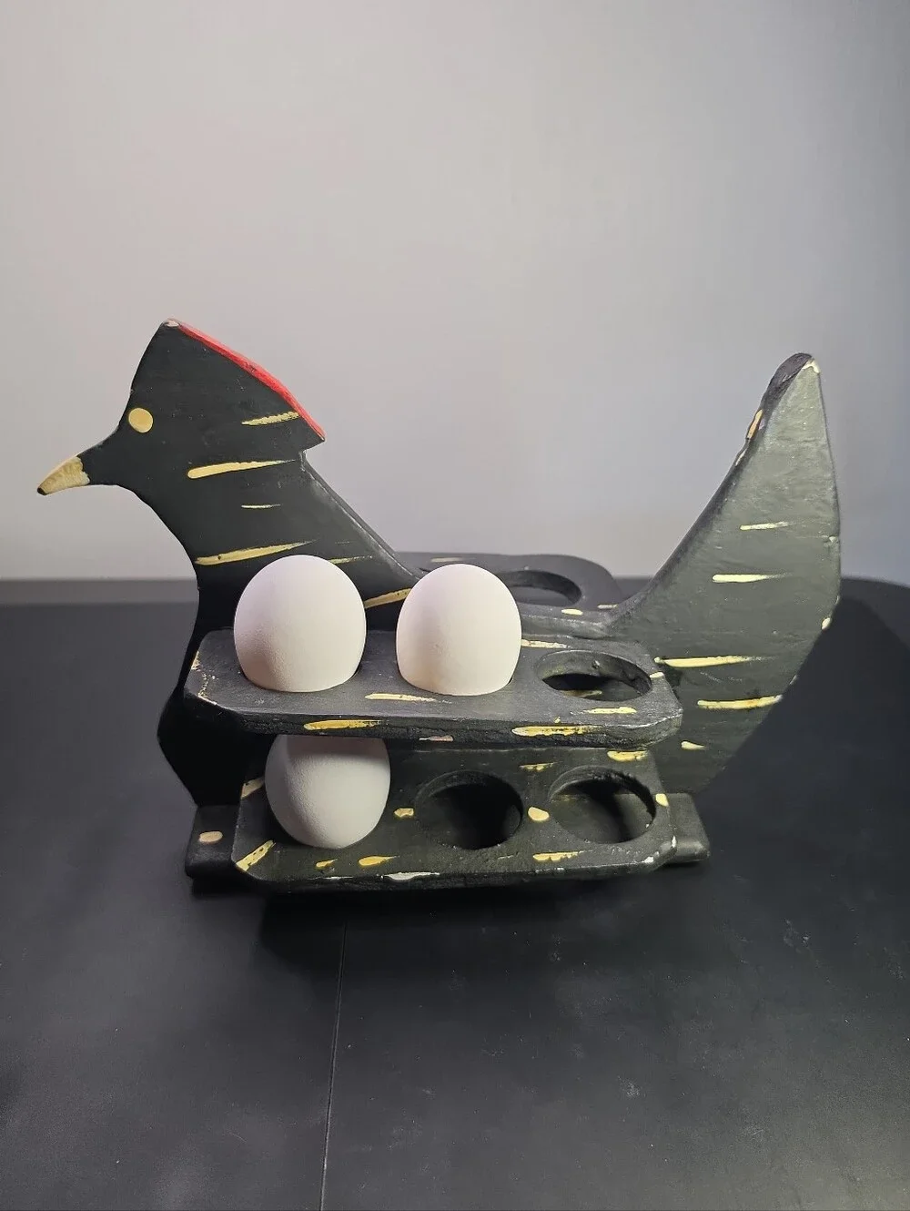 Hand-Painted Black Wooden Bird Egg Holder - Decorative Pet Bird Theme
